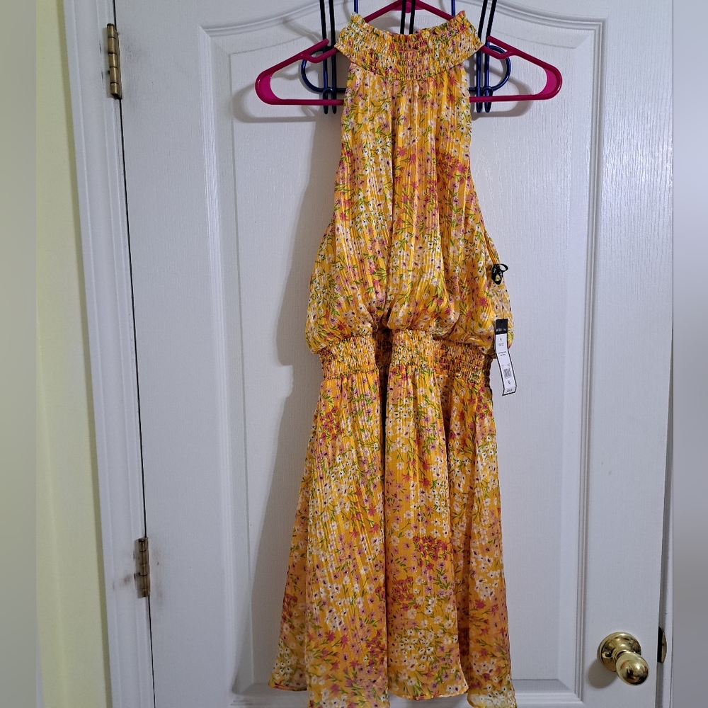 BCBG Paris Women's Halter Mini Dress Floral Yellow Spring Size Medium